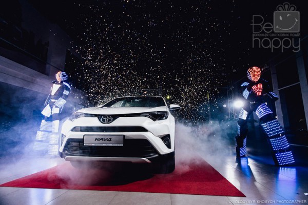 Презентація автомобіля  “TOYOTA RAW 4” - Фото 90