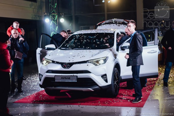 Презентація автомобіля  “TOYOTA RAW 4” - Фото 20